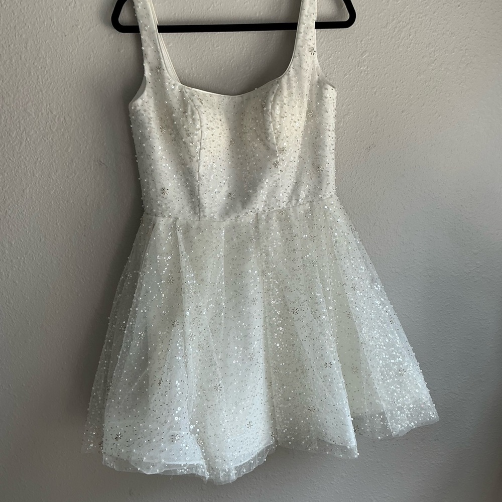UNTAMED PETALS BY AMANDA JUDGE White Sequin Midi Dress